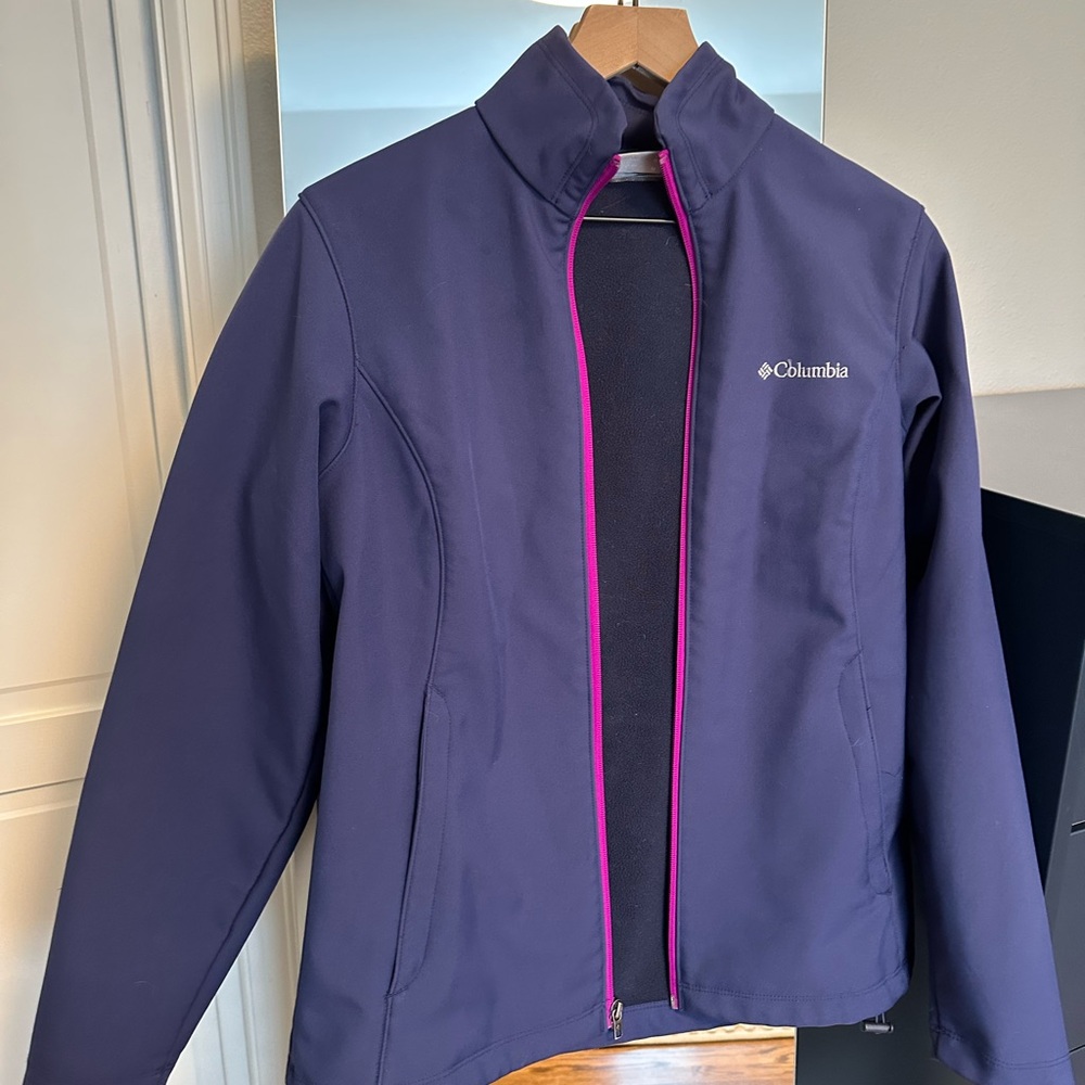 Ladies Columbia jacket Size M